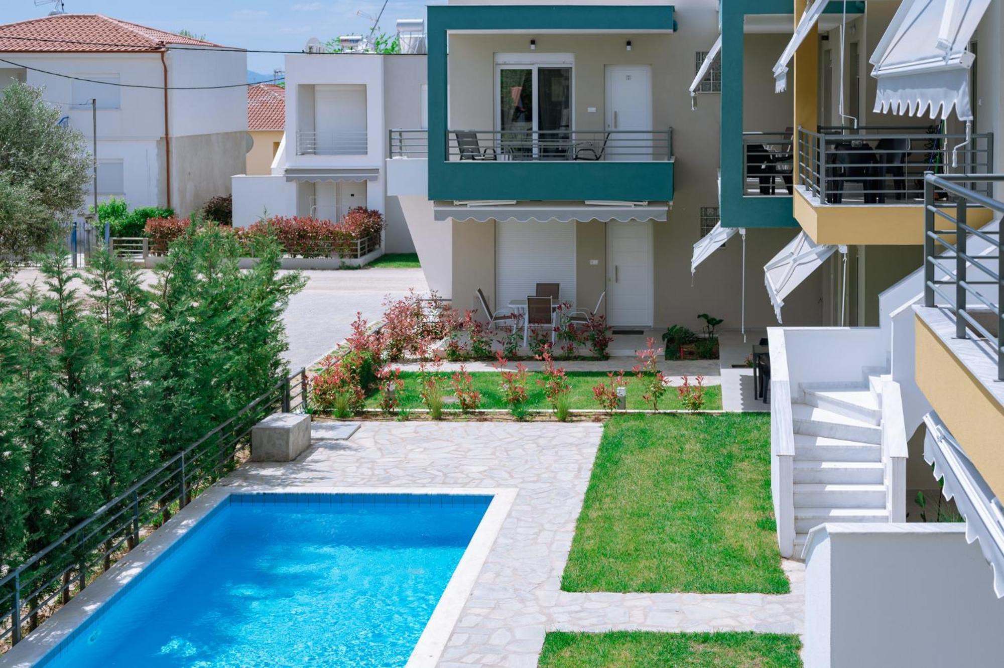 Palm Residential Complex Ofrínion Exterior foto