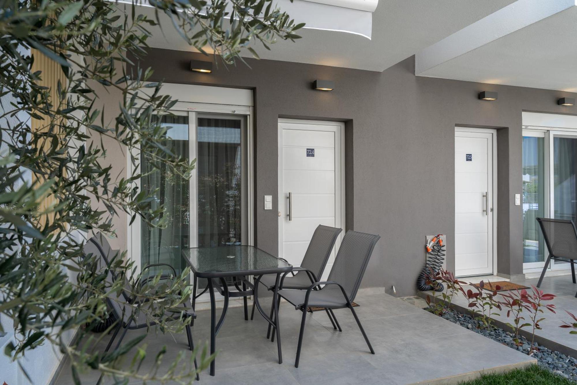 Palm Residential Complex Ofrínion Exterior foto